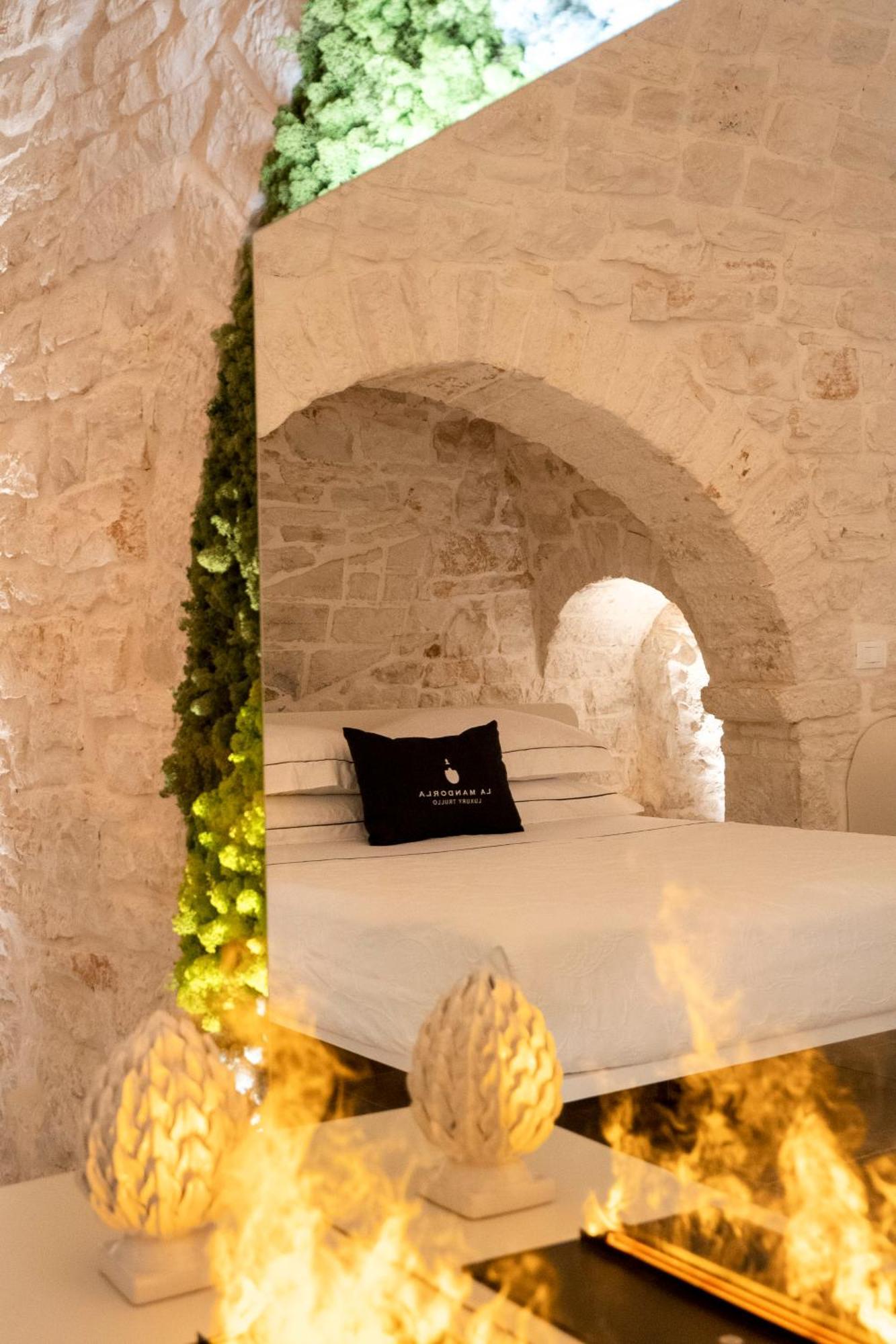 La Mandorla Luxury Trullo Bed & Breakfast Alberobello Luaran gambar